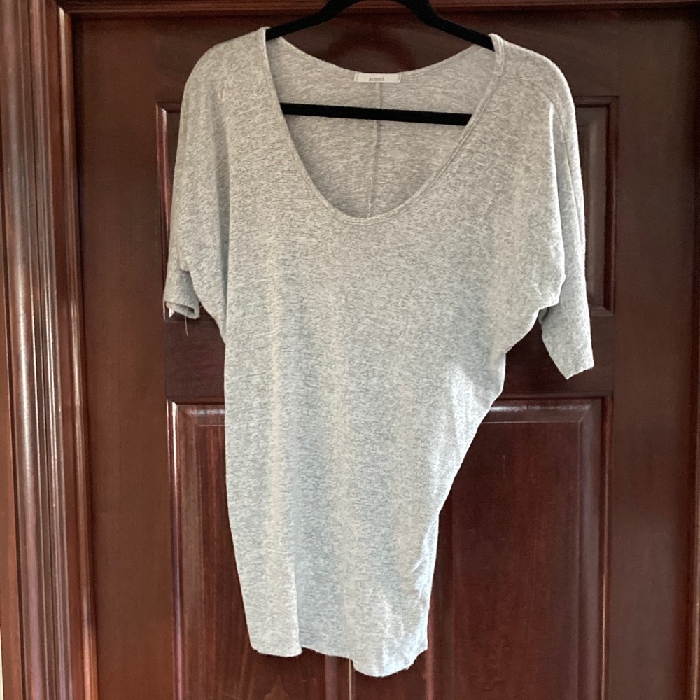 Acemi Light Gray Short Sleeve Top